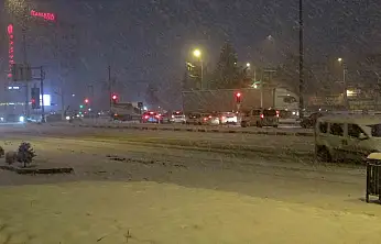 Malatya'da kar yağışı ulaşımda aksamalara yol açtı