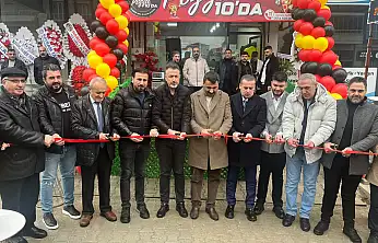 Malatya'da pizza10-Da açılışına yoğun katılım