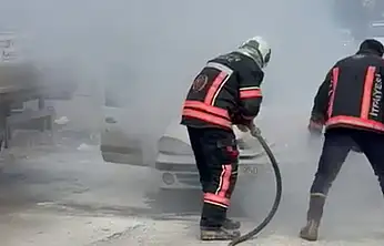 Malatya'da sanayi sitesinde araç yangını