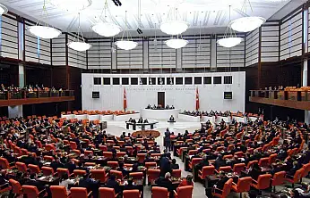 Meclis'ten Trafik İçin Sert Kararlar: Sürücüleri Neler Bekliyor?