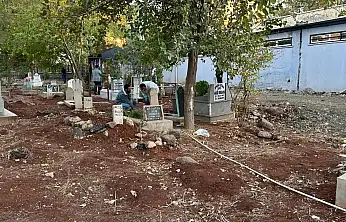 Mezarlıkta Bebek Cesedi Bulundu