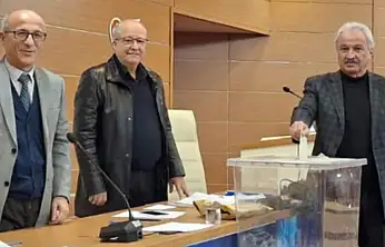 Orhan Özbek, Yeniden başkanlığa seçilerek güven tazeledi.