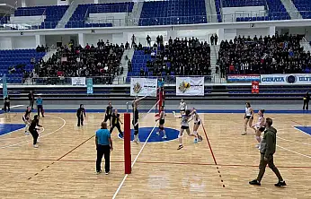 Şampiyonluk kupası Şehriban Günata'nın