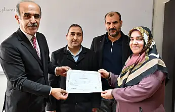 Topsöğüt'te okuma yazma gururu