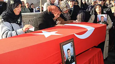 Hayatını kaybeden uzman çavuş Arı, son yolculuğuna uğurlandı