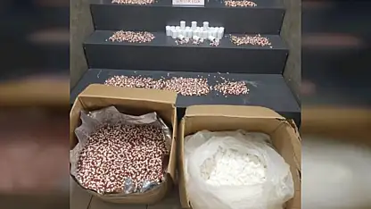 104 Bin Sentetik Ecza Ele Geçirildi