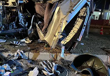 Ağaca Çarpan Otomobil Can Aldı