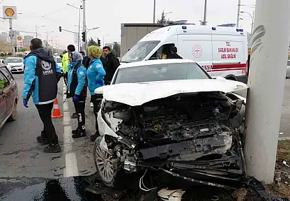 Malatya'da araçlar çarpıştı: 2 yaralı