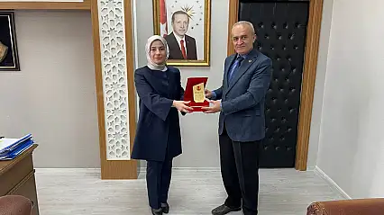 Başkan Zeki Dağ'dan Kaymakam Kutsal Baytak'a Takdir ve Teşekkür