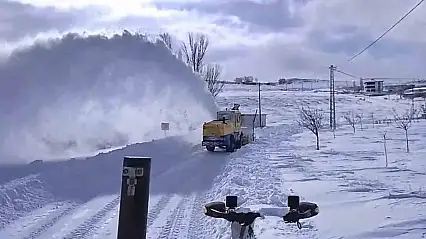 Malatya'da 66 mahallede yollar ulaşıma açıldı