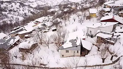 Malatya'da yoğun kar yağışı vatandaşları sevindirdi