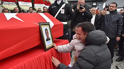 Silah Kazası Can Aldı: Genç Polis Memuru Son Yolculuğuna Uğurlandı