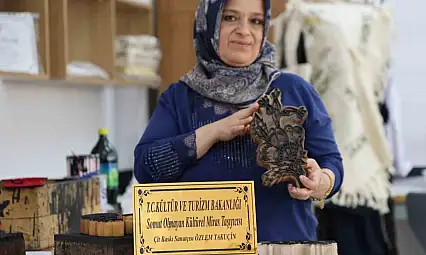 Bakanlıktan sanatçı belgesi alan usta, çit baskıyı geleceğe taşıyor