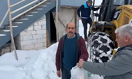 Battalgazi Belediyesi ekipleri 21 kilometre yolu açarak hastaya ilaçlarını yetiştirdi