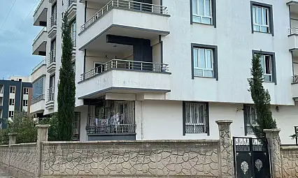 Birinci Kattan Düşen 1 Yaşındaki Bebek Hayatını Kaybetti