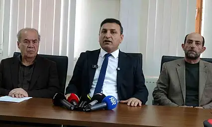 CHP'li Başkan Göçer: İstifa Etmesi Gerekenler İlçeleri Kaybedenlerdir