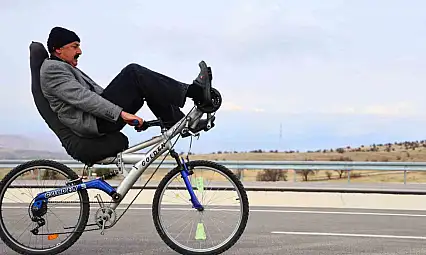 Polisler bile durdurup inceliyor