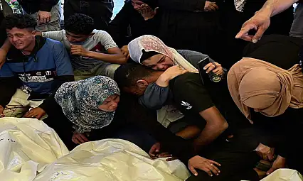 Gazze'de Katliam Devam Ediyor Şehit Sayısı 52 Bini Aştı