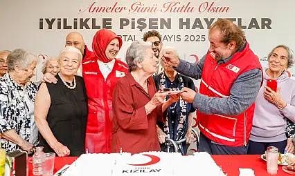Kızılay ve Şeflerden Anneler Günü'nde Gönül Sofrası