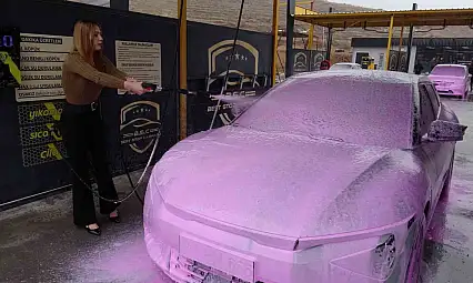 Malatya'da oto yıkamaya renk geldi