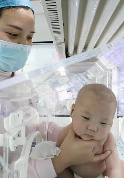 Çin, düşük doğum oranlarına karşı tedbirler alacak