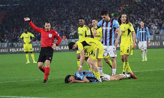 Kadıköy Rüzgârı Trabzon'da Esti: Fenerbahçe'den 3-2'lik Büyük Dönüş