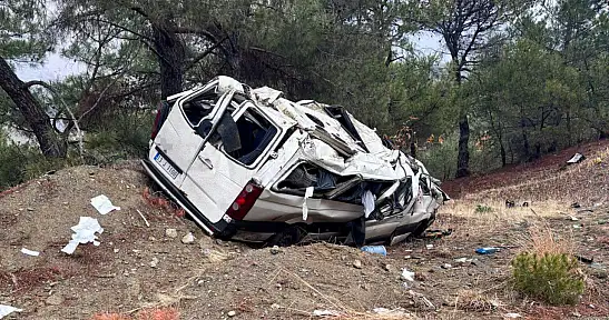 Malatya'da minibüs şarampole devrildi: 1 yaralı