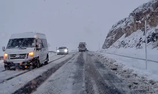 Kubbe Dağı beyaza büründü