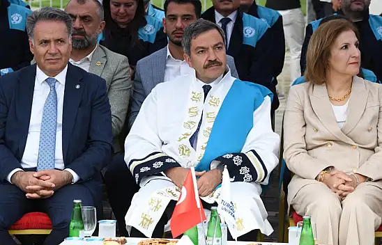 11 Bin Öğrenciyle Büyüyen Üniversite 1.285 Yeni Mezun Verdi