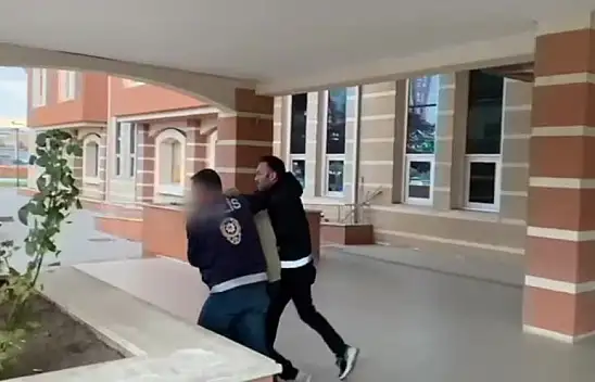 17 ilde 54 kişiyi dolandıran zanlı tutuklandı