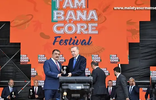 Başkan Gürkan Ödülünü Cumhurbaşkanı Erdoğan'ın Elinden Aldı