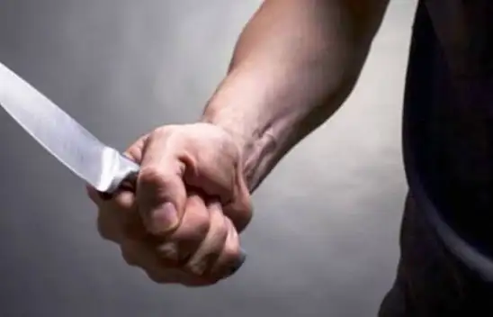 Bıçaklı Kavga Sonucu 1 Kişi Yaralandı 4 Kişi Gözaltına Alındı