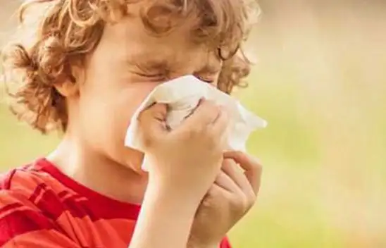 Çocuğunuzda Bahar Alerjisi Varsa Bu Hataları Yapmayın!
