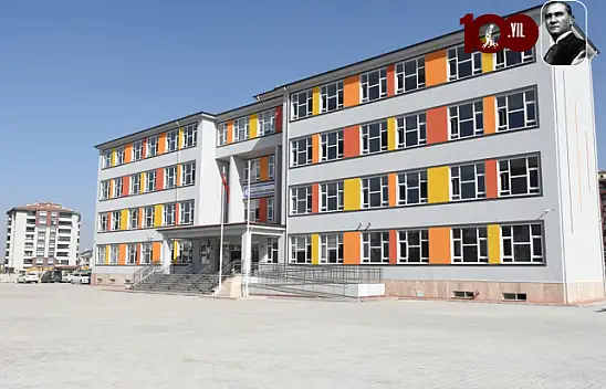 Depremden etkilenen Malatya'daki okulda yaşatılıyor