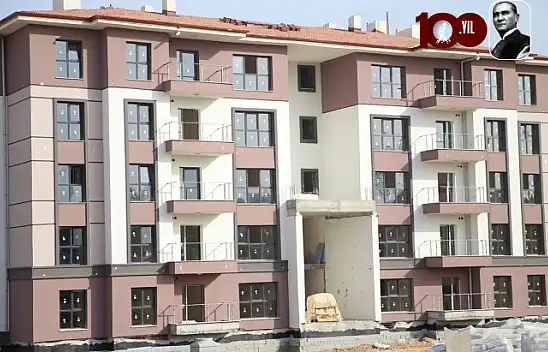 Depremden etkilenen Yeşilyurt'ta 2 bin konutun kaba inşaatı tamamlandı