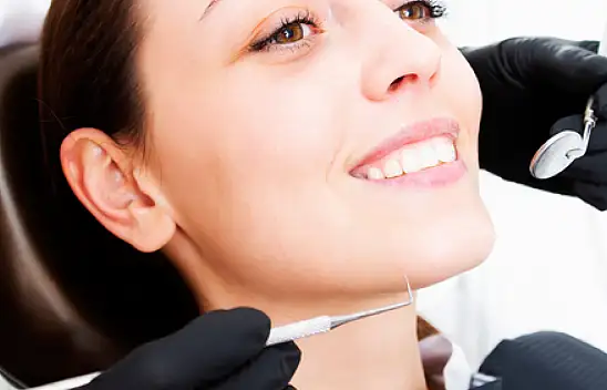 Diş Eti Estetiği Hangi Sorunlara Çözüm Sunuyor?