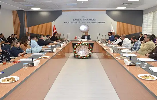 Hekimler Arasındaki İş Birliği Toplum Sağlığını Güçlendiriyor