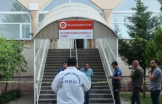 İkindi Namazında Kan Döküldü! Cami Avlusunda Cinayet