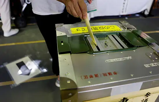 Japonya'da oy verme işlemi devam ediyor