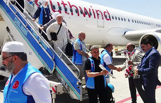 Kutsal Topraklardan Döndüler  Malatya Ayakta Karşıladı!