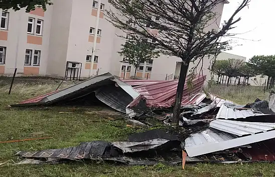 Kuvvetli Rüzgâr Kapıda Dikkat!