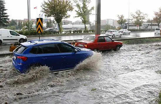 Kuvvetli sağanak geliyor Meteoroloji'den kritik uyarı!
