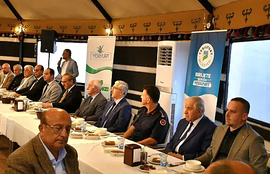 Başkan Karademir Yeşilyurt Belediyesi'nin Muharrem Ayı İftarına Katıldı