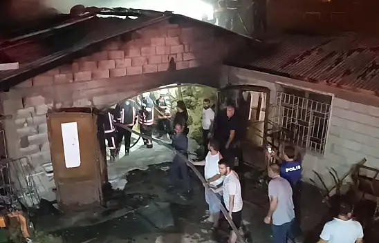 Malatya'da ahır ve samanlık yangını