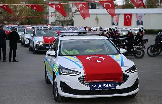 Malatya'da emniyet ve jandarma teşkilatına 80 araç teslim edildi