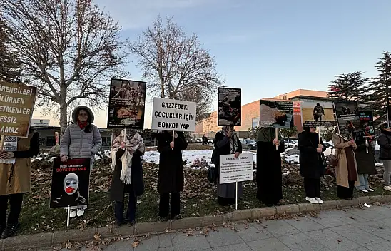 Malatya'da öğretmenler Gazze'deki zulme dikkati çekmek için 26 haftadır eylemde
