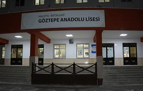 Malatya'daki okulların ışıkları 04.17'de açıldı