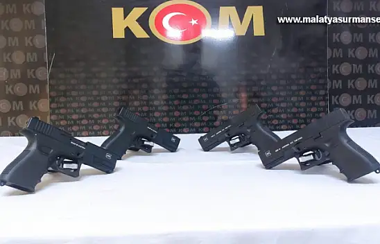 Malatya'daki silah kaçakçılığı ve uyuşturucu operasyonunda 8 zanlı yakalandı