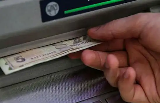 Milyonlarca Emeklinin Beklediği Gün Geldi! Zam Farkları Bankalarda