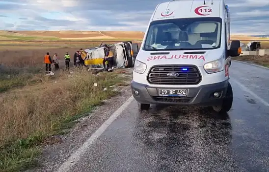 Minibüs İle Tanker Çarpıştı 1 Ölü, 18 Yaralı